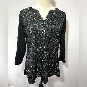 2 shirt bundle. Express quarter sleeve casual tops (one black, one neutral), L